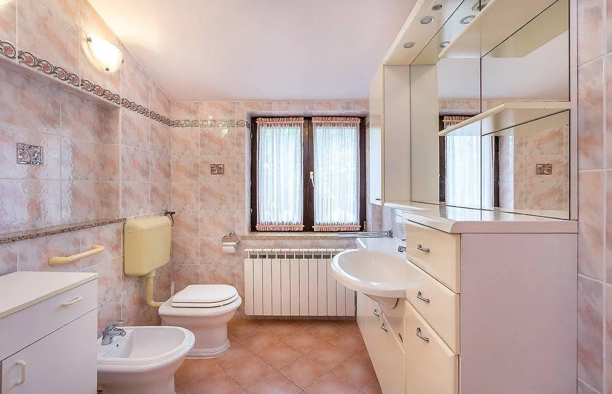 Apartment Sara ميدولين 0*,
